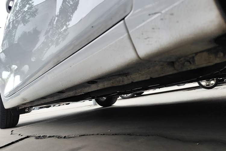 Used Hyundai Celesta 2020 1.6L Automatic GL Enjoyable Edition Right Side Sill