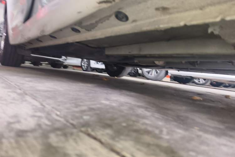 Used Hyundai Celesta 2020 1.6L Automatic GL Enjoyable Edition Right Side Sill