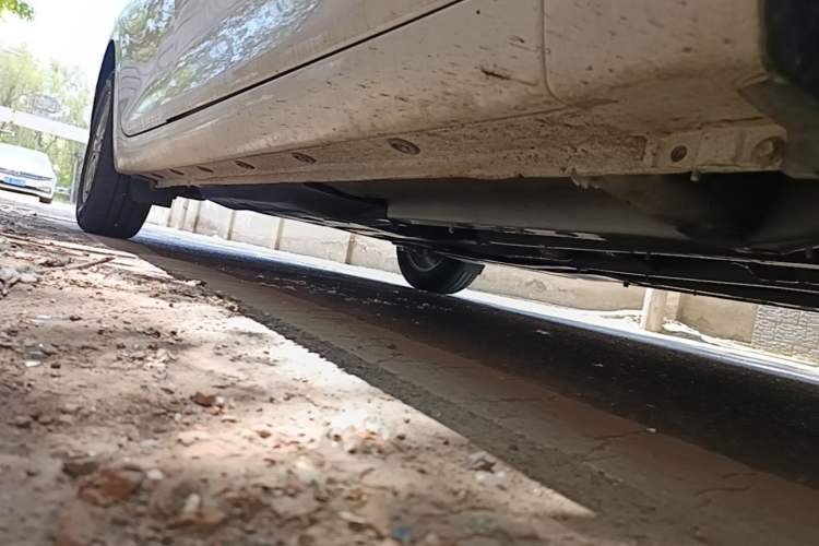 Used Hyundai Celesta 2020 1.6L Automatic GL Enjoyable Edition Right Side Sill