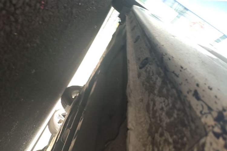 Used Hyundai Celesta 2020 1.6L Automatic GL Enjoyable Edition Right Side Sill