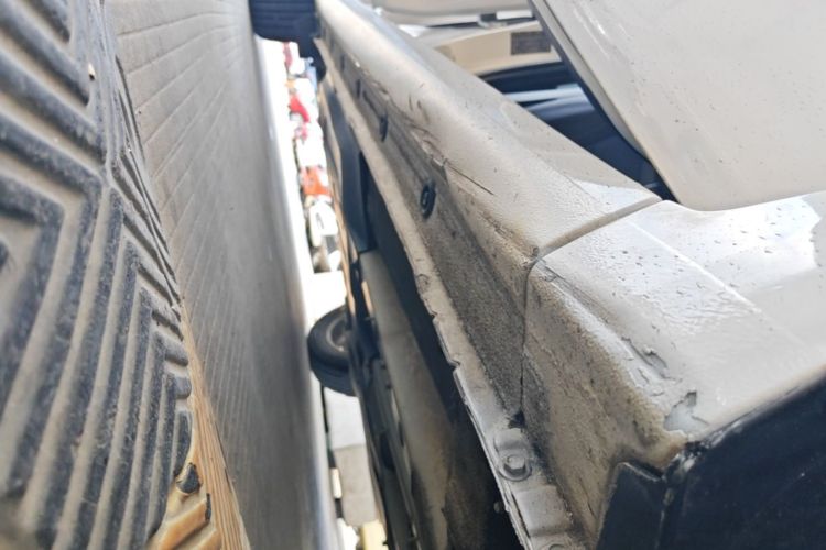 Used Hyundai Celesta 2020 1.6L Automatic GL Enjoyable Edition Right Side Sill