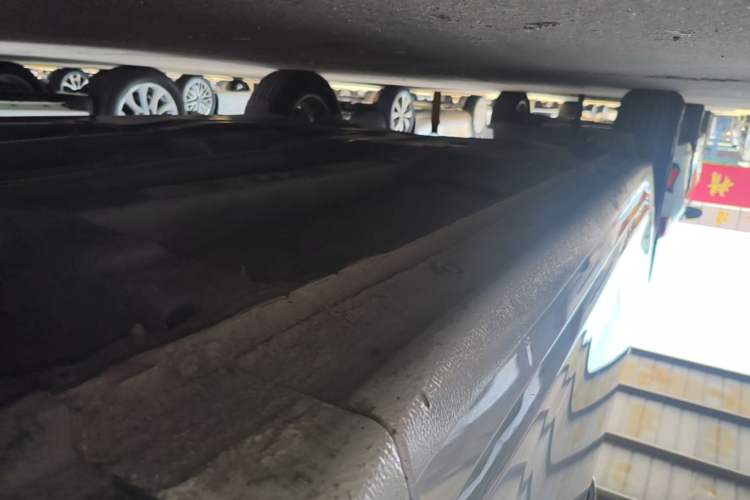 Used Hyundai Celesta 2020 1.6L Automatic GL Enjoyable Edition Right Side Sill
