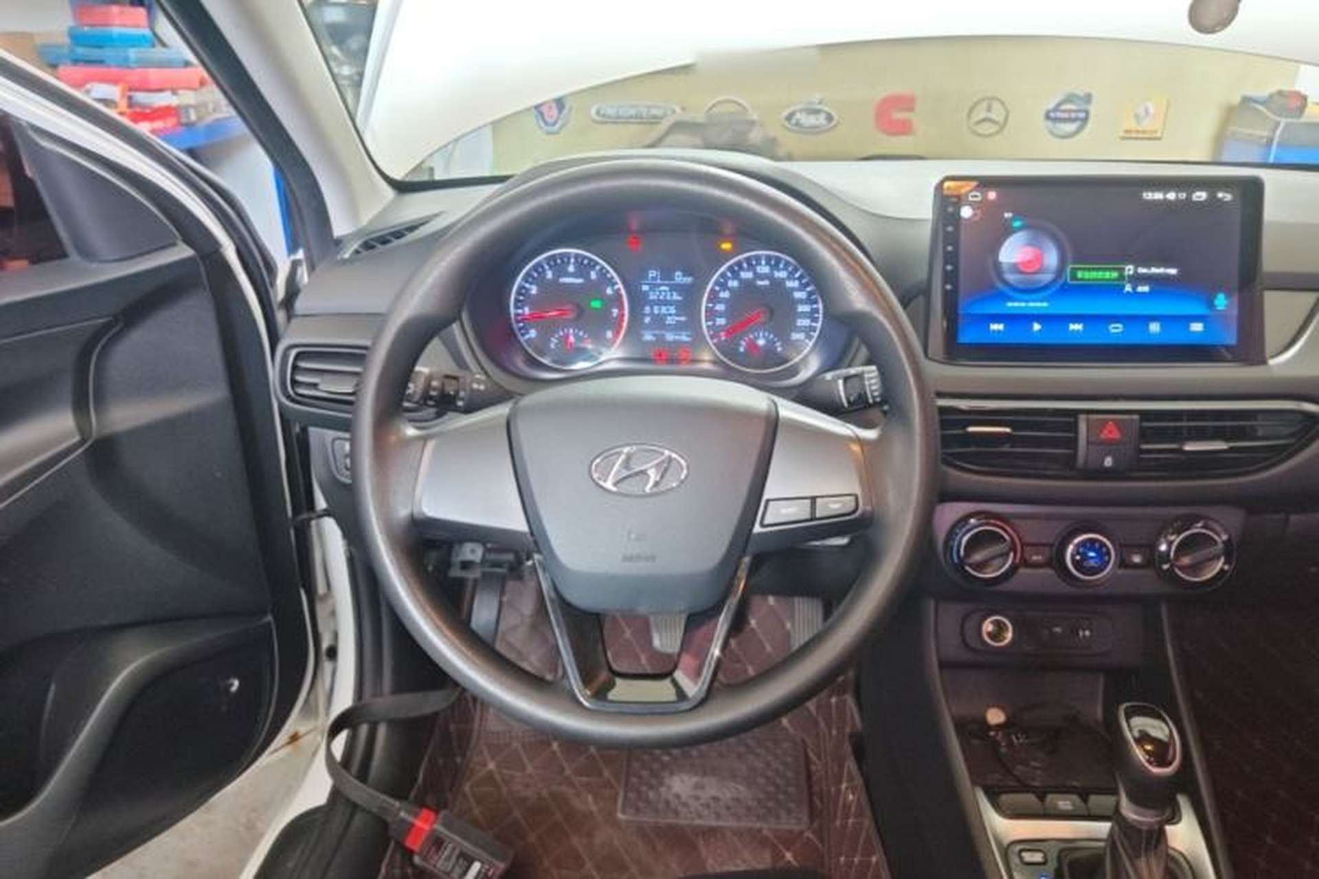 Used Hyundai Celesta 2020 1.6L Automatic GL Enjoyable Edition Steering Wheel