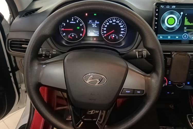Used Hyundai Celesta 2020 1.6L Automatic GL Enjoyable Edition Steering Wheel