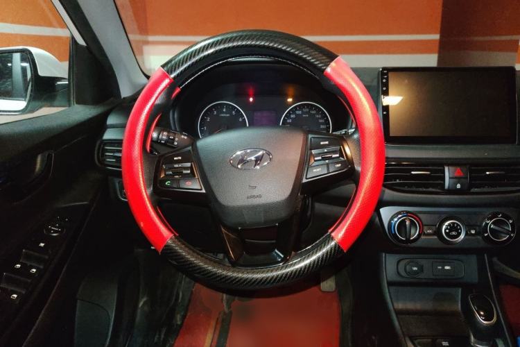Used Hyundai Celesta 2020 1.6L Automatic GLS Value Edition Steering Wheel