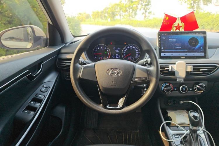 Used Hyundai Celesta 2020 1.6L Automatic GL Enjoyable Edition Steering Wheel