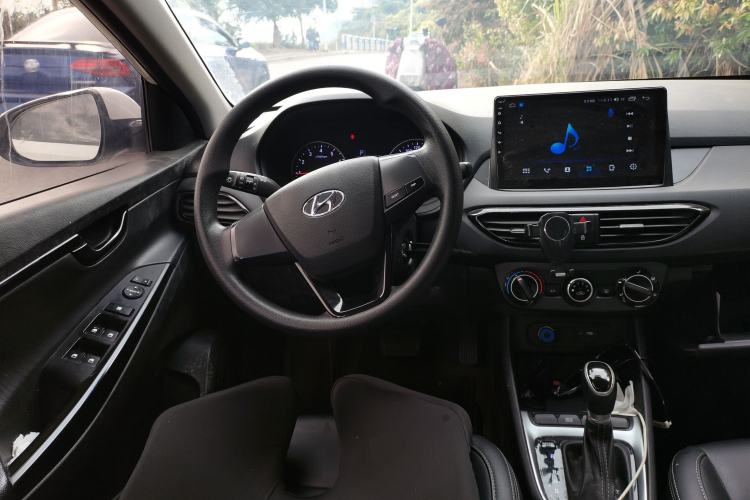 Used Hyundai Celesta 2020 1.6L Automatic GL Enjoyable Edition Steering Wheel
