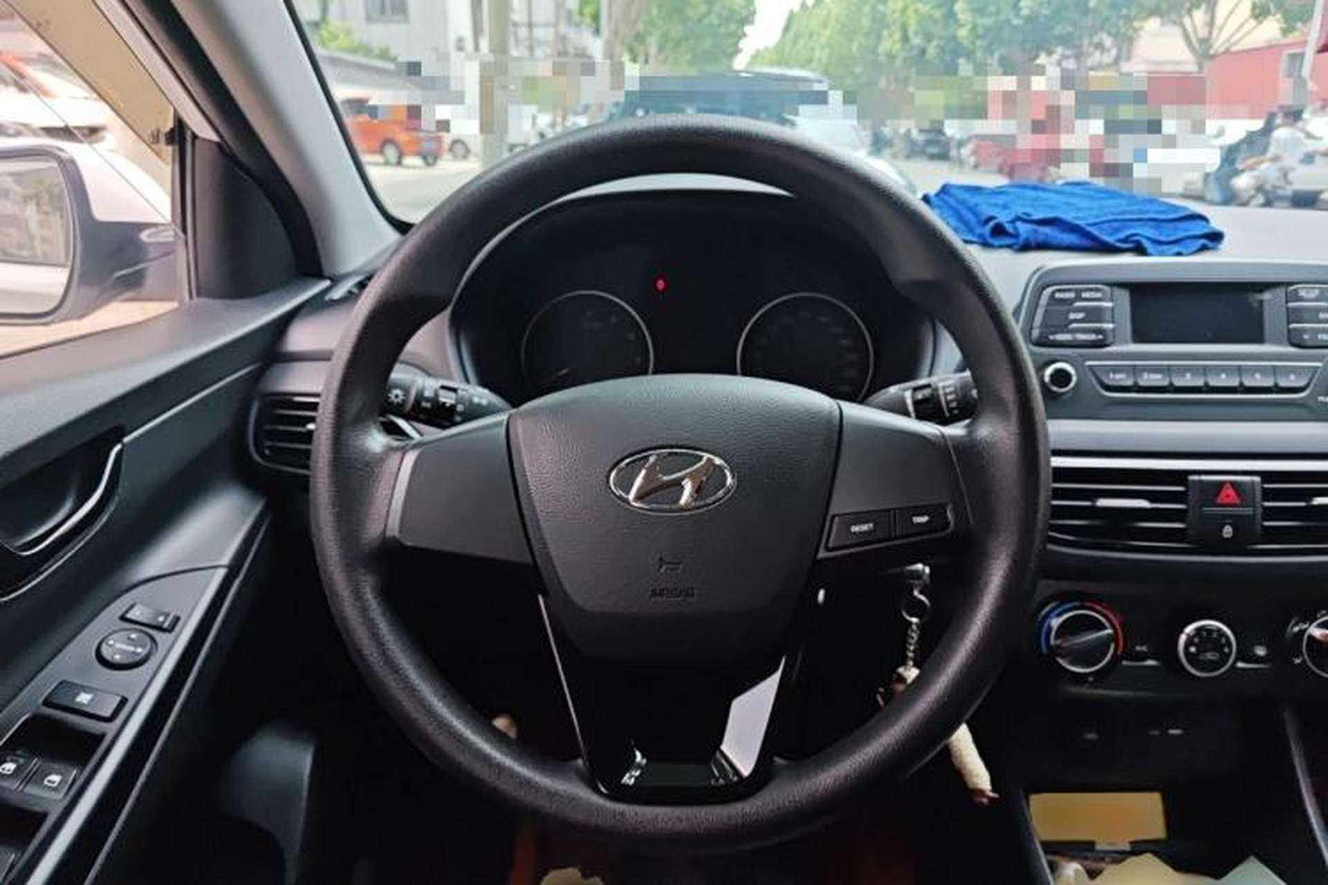 Used Hyundai Celesta 2020 1.6L Automatic GLS Value Edition Steering Wheel