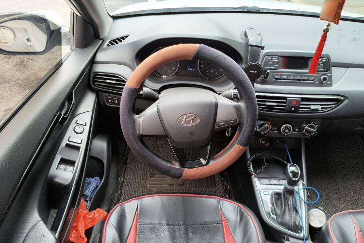 Used Hyundai Celesta 2020 1.6L Automatic GL Enjoyable Edition Steering Wheel