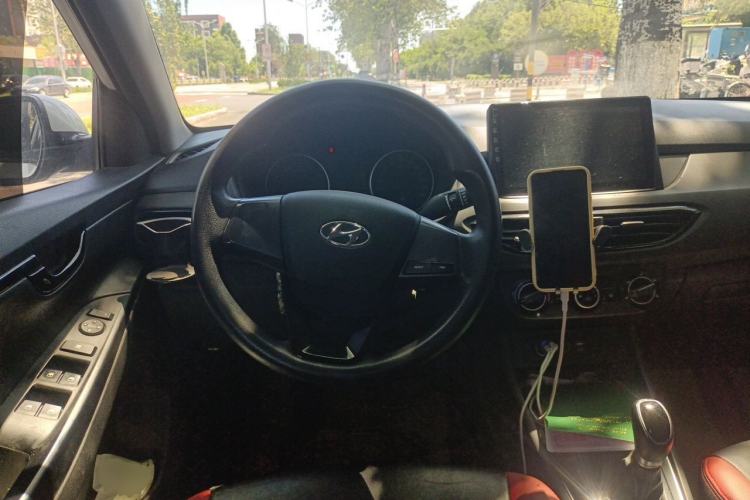 Used Hyundai Celesta 2020 1.6L Automatic GL Enjoyable Edition Steering Wheel
