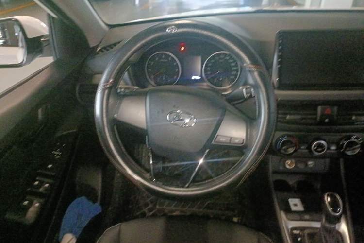 Used Hyundai Celesta 2020 1.6L Automatic GL Enjoyable Edition Steering Wheel