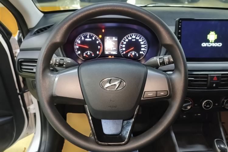 Used Hyundai Celesta 2020 1.6L Automatic GL Enjoyable Edition Steering Wheel