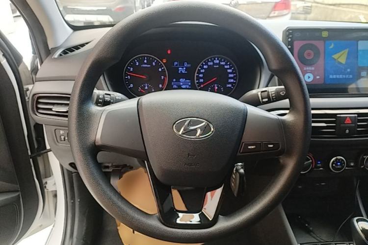 Used Hyundai Celesta 2020 1.6L Automatic GL Enjoyable Edition Steering Wheel