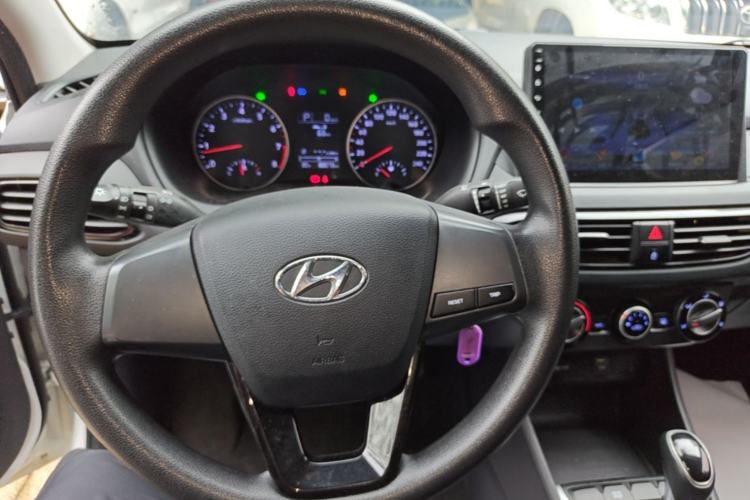 Used Hyundai Celesta 2020 1.6L Automatic GL Enjoyable Edition Steering Wheel