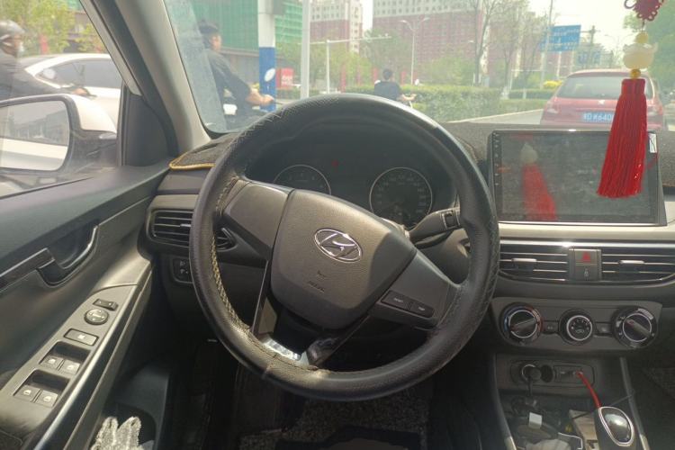 Used Hyundai Celesta 2020 1.6L Automatic GL Enjoyable Edition Steering Wheel