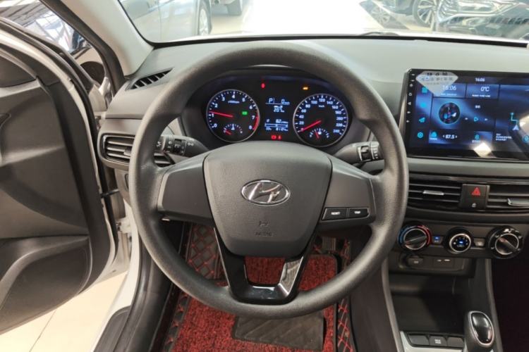 Used Hyundai Celesta 2020 1.6L Automatic GL Enjoyable Edition Steering Wheel
