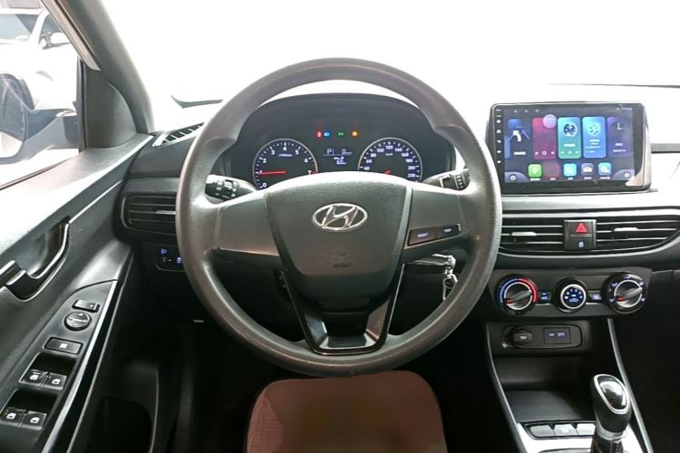 Used Hyundai Celesta 2020 1.6L Automatic GL Enjoyable Edition Steering Wheel