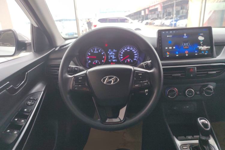 Used Hyundai Celesta 2020 1.6L Automatic GL Enjoyable Edition Steering Wheel