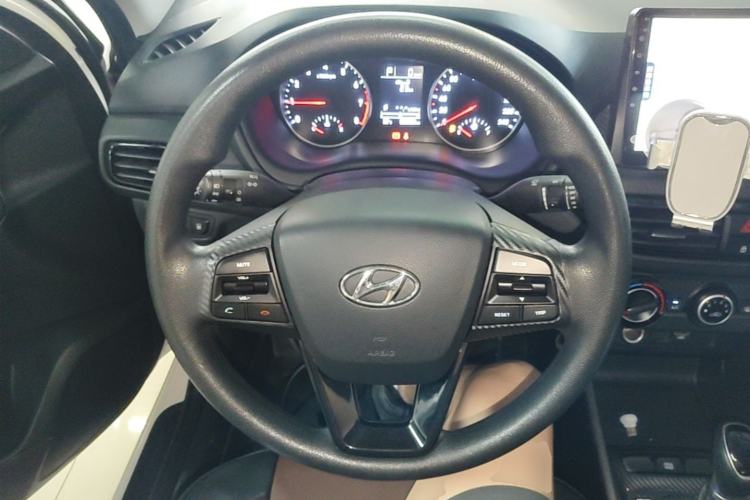 Used Hyundai Celesta 2020 1.6L Automatic GL Enjoyable Edition Steering Wheel