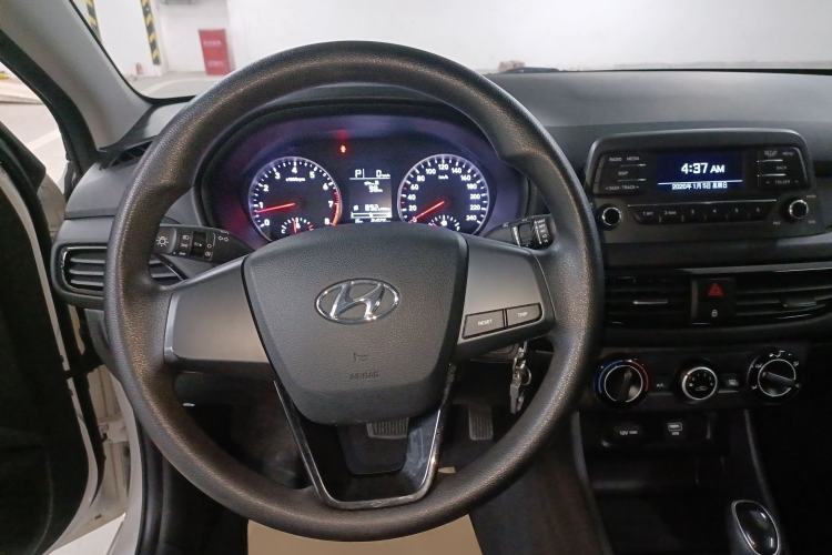Used Hyundai Celesta 2020 1.6L Automatic GL Enjoyable Edition Steering Wheel