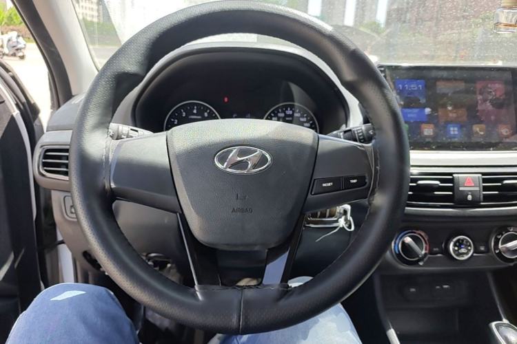 Used Hyundai Celesta 2020 1.6L Automatic GL Enjoyable Edition Steering Wheel