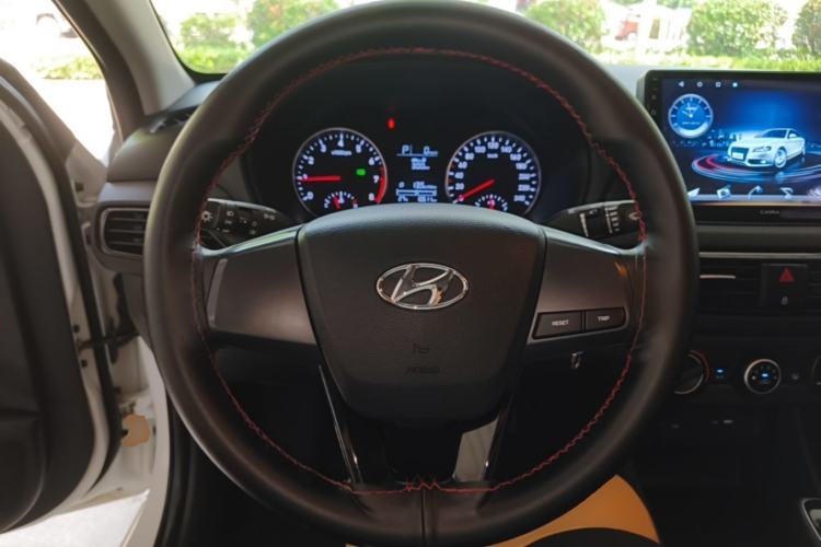 Used Hyundai Celesta 2020 1.6L Automatic GL Enjoyable Edition Steering Wheel