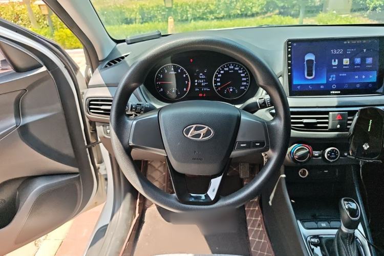 Used Hyundai Celesta 2020 1.6L Automatic GL Enjoyable Edition Steering Wheel