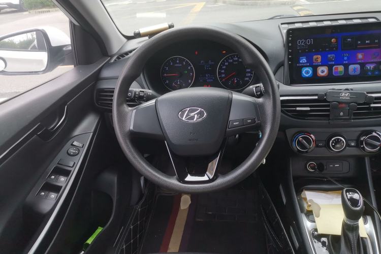 Used Hyundai Celesta 2020 1.6L Automatic GL Enjoyable Edition Steering Wheel