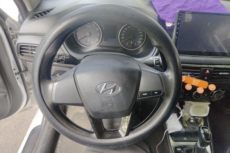 Used Hyundai Celesta 2020 1.6L Automatic GL Enjoyable Edition Steering Wheel