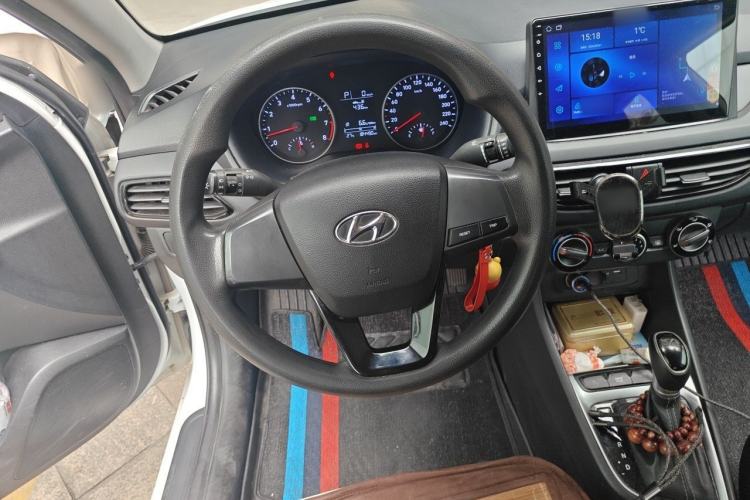 Used Hyundai Celesta 2020 1.6L Automatic GL Enjoyable Edition Steering Wheel