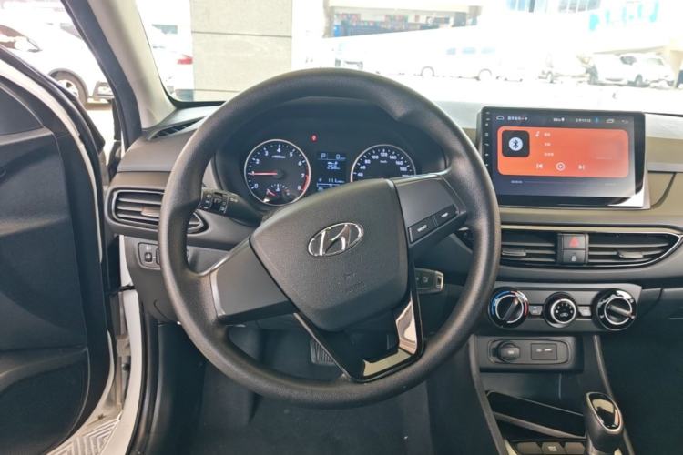Used Hyundai Celesta 2020 1.6L Automatic GL Enjoyable Edition Steering Wheel