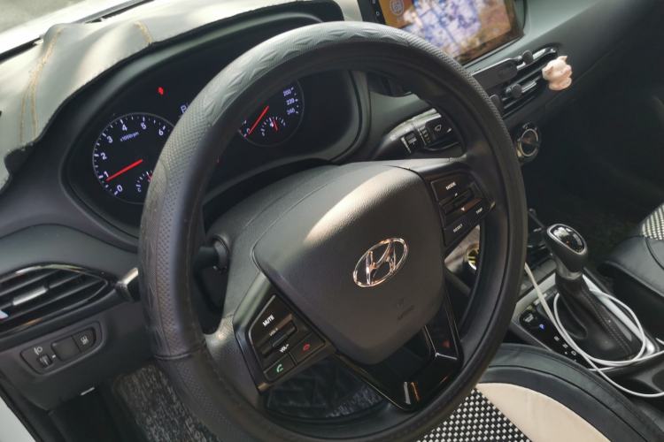 Used Hyundai Celesta 2020 1.6L Automatic GL Enjoyable Edition Steering Wheel