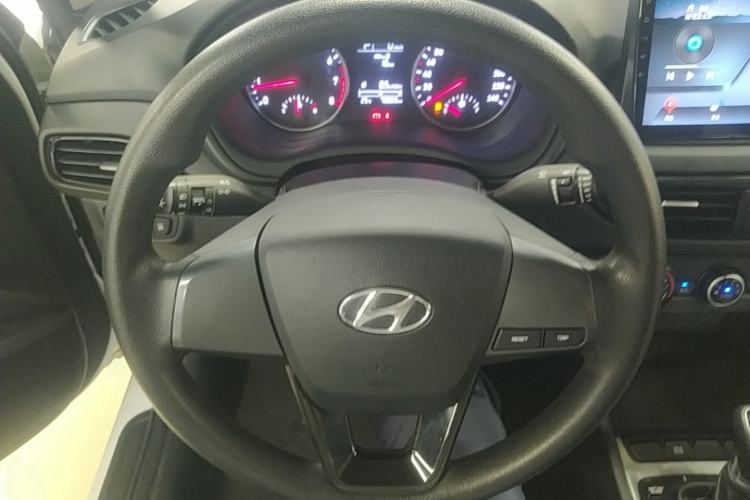 Used Hyundai Celesta 2020 1.6L Automatic GL Enjoyable Edition Steering Wheel