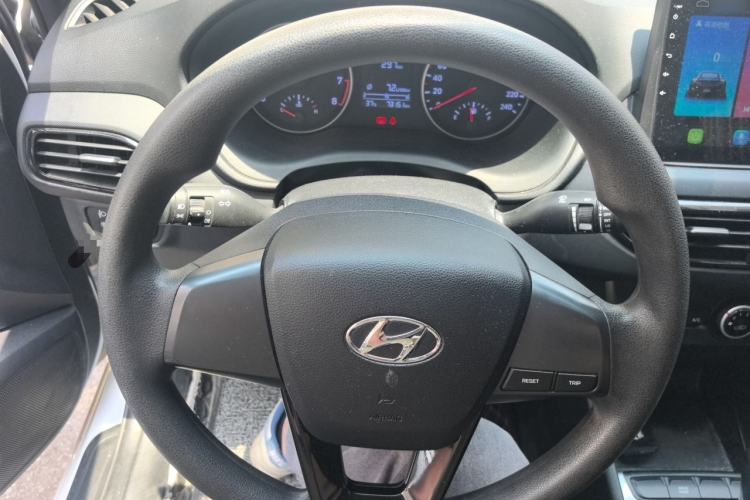 Used Hyundai Celesta 2020 1.6L Automatic GL Enjoyable Edition Steering Wheel