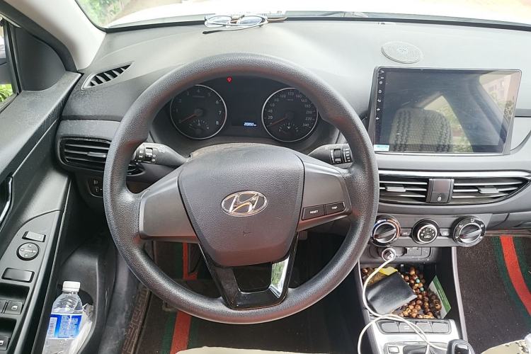 Used Hyundai Celesta 2020 1.6L Automatic GL Enjoyable Edition Steering Wheel