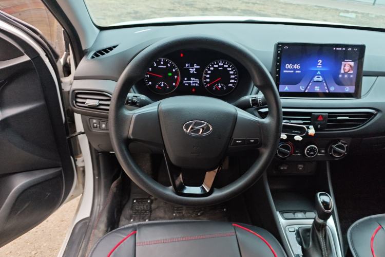 Used Hyundai Celesta 2020 1.6L Automatic GL Enjoyable Edition Steering Wheel