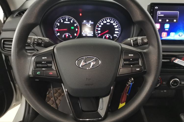 Used Hyundai Celesta 2020 1.6L Automatic GL Enjoyable Edition Steering Wheel