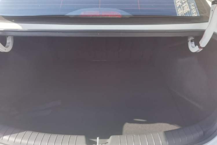 Used Hyundai Celesta 2020 1.6L Automatic GL Enjoyable Edition Trunk