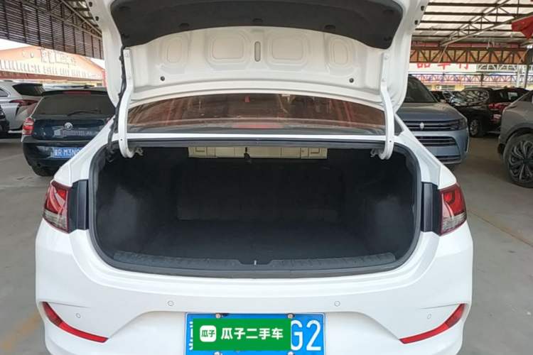 Used Hyundai Celesta 2020 1.6L Automatic GL Enjoyable Edition Trunk