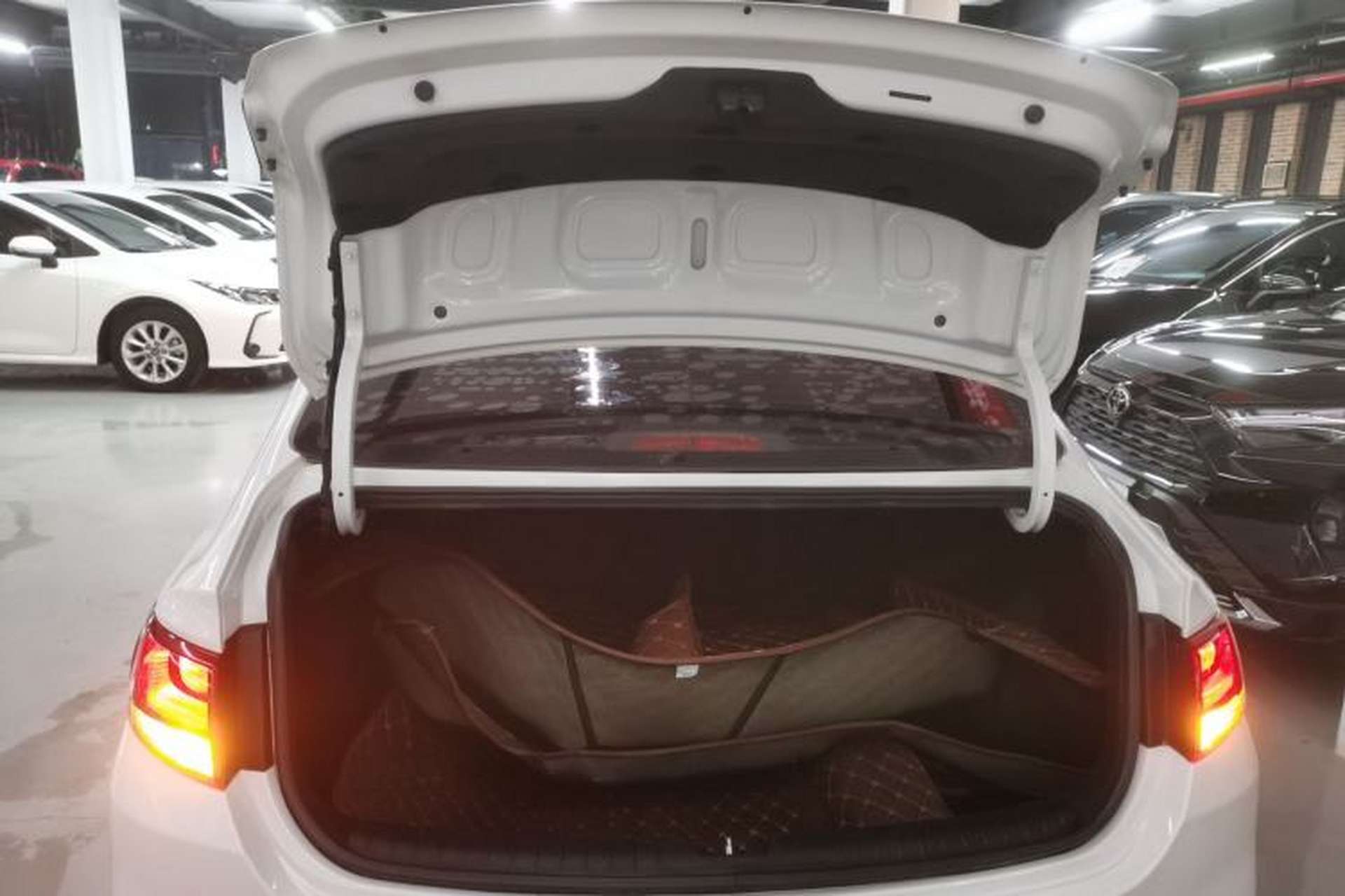 Used Hyundai Celesta 2020 1.6L Automatic GL Enjoyable Edition Trunk
