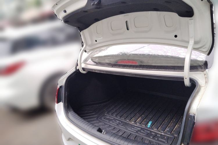 Used Hyundai Celesta 2020 1.6L Automatic GL Enjoyable Edition Trunk