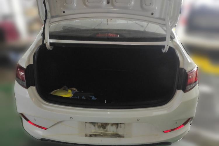 Used Hyundai Celesta 2020 1.6L Automatic GL Enjoyable Edition Trunk