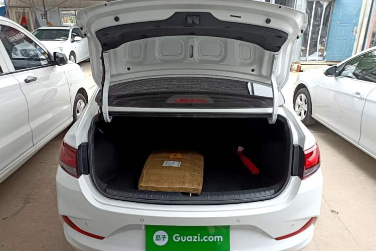 Used Hyundai Celesta 2020 1.6L Automatic GL Enjoyable Edition Trunk