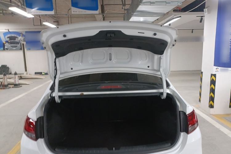 Used Hyundai Celesta 2020 1.6L Automatic GL Enjoyable Edition Trunk