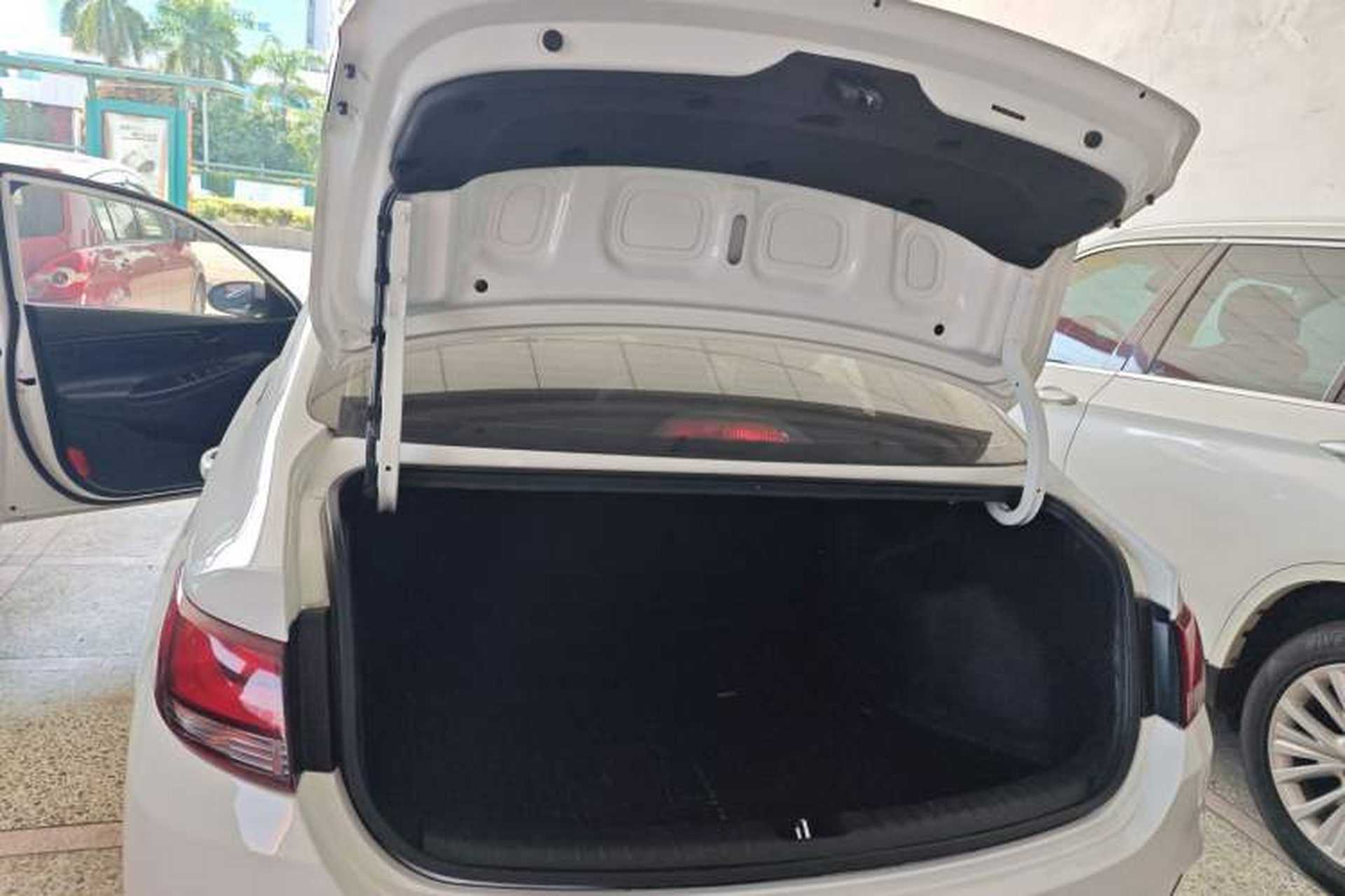 Used Hyundai Celesta 2020 1.6L Automatic GL Enjoyable Edition Trunk