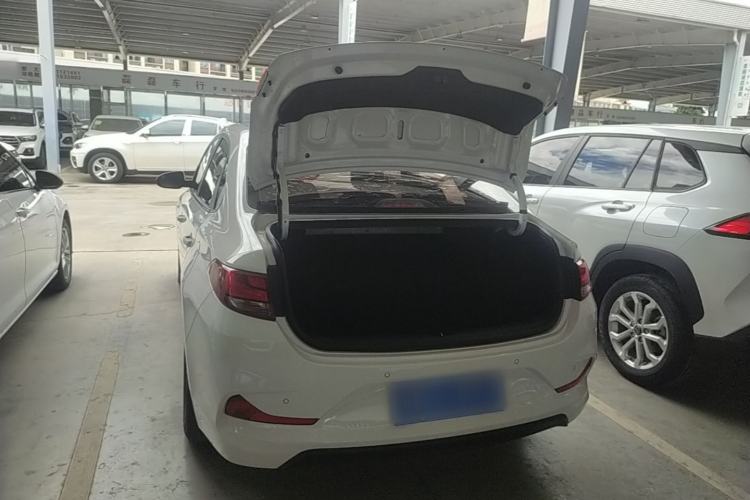 Used Hyundai Celesta 2020 1.6L Automatic GL Enjoyable Edition Trunk