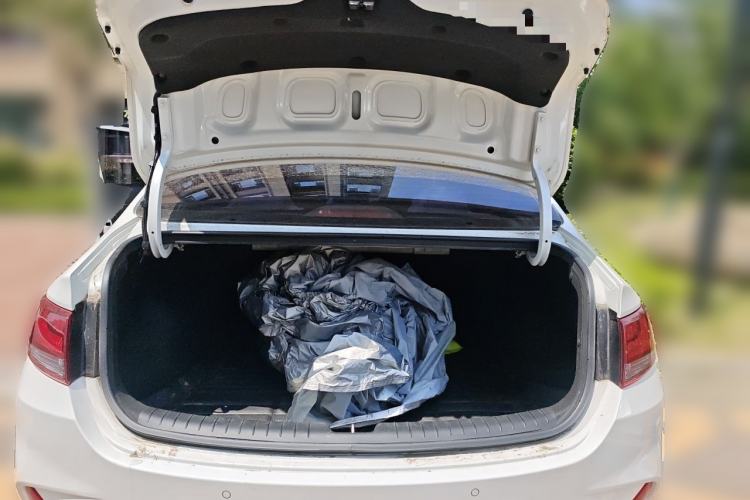 Used Hyundai Celesta 2020 1.6L Automatic GL Enjoyable Edition Trunk
