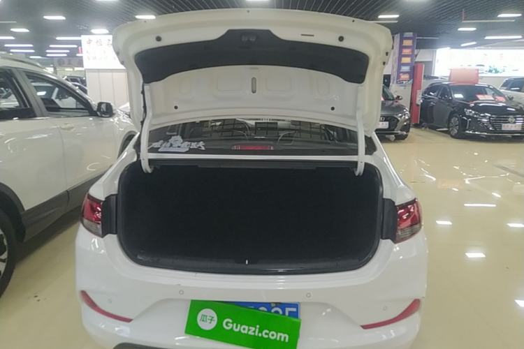 Used Hyundai Celesta 2020 1.6L Automatic GL Enjoyable Edition Trunk