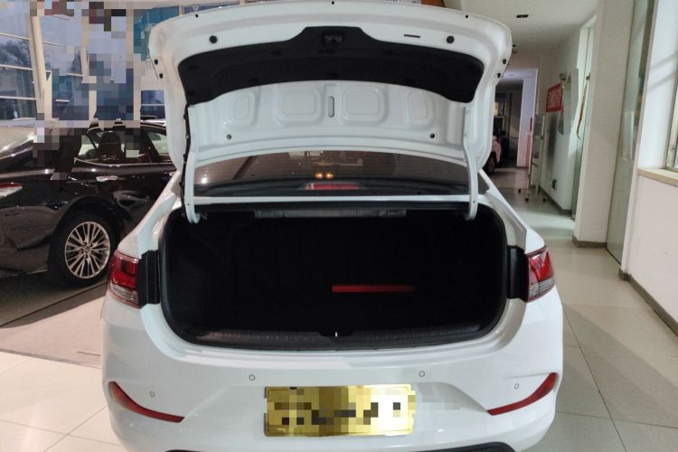 Used Hyundai Celesta 2020 1.6L Automatic GL Enjoyable Edition Trunk