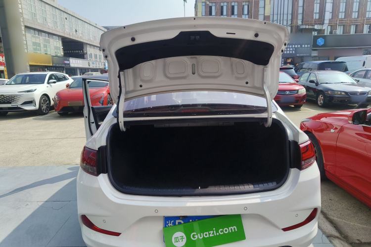 Used Hyundai Celesta 2020 1.6L Automatic GL Enjoyable Edition Trunk